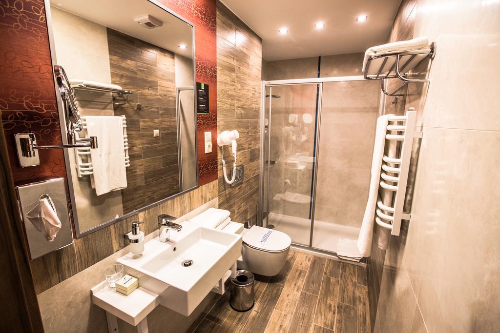 Mineral Hotel Malinowy Raj Solec-Zdrój Chambre photo