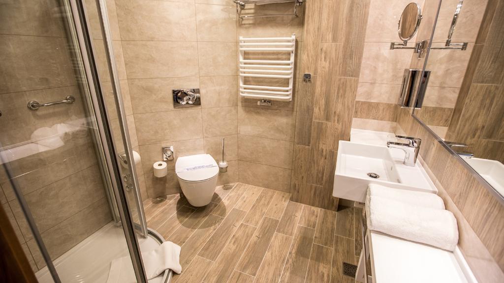 Mineral Hotel Malinowy Raj Solec-Zdrój Extérieur photo