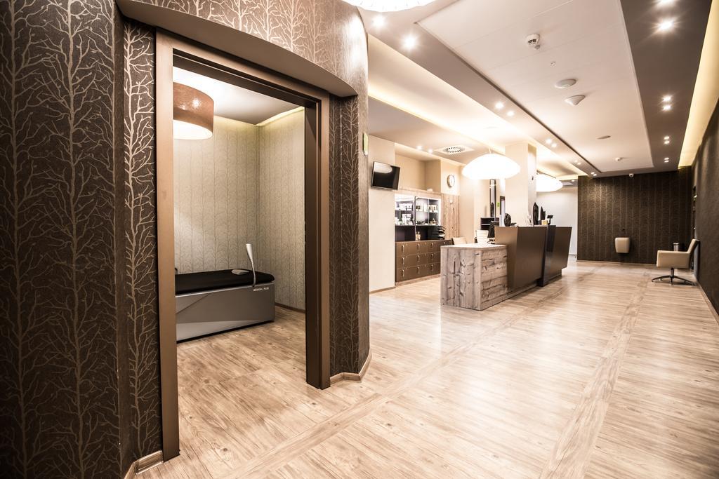Mineral Hotel Malinowy Raj Solec-Zdrój Extérieur photo